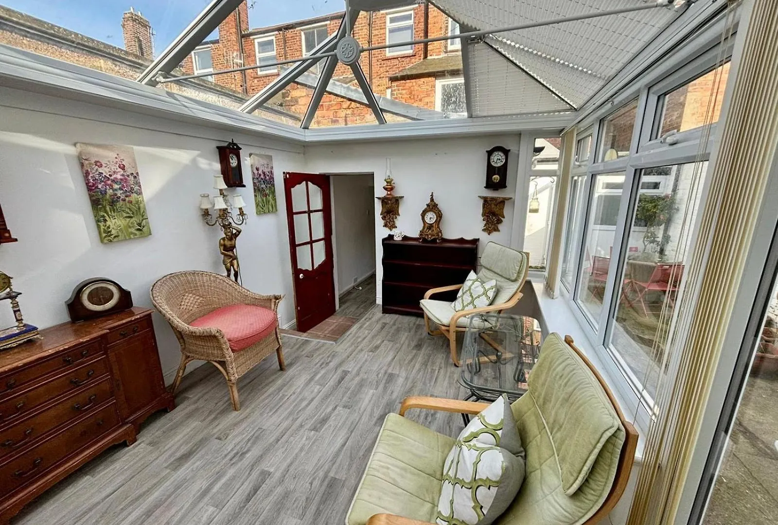 Princess Royal 3 Bed Apartment Scarborough